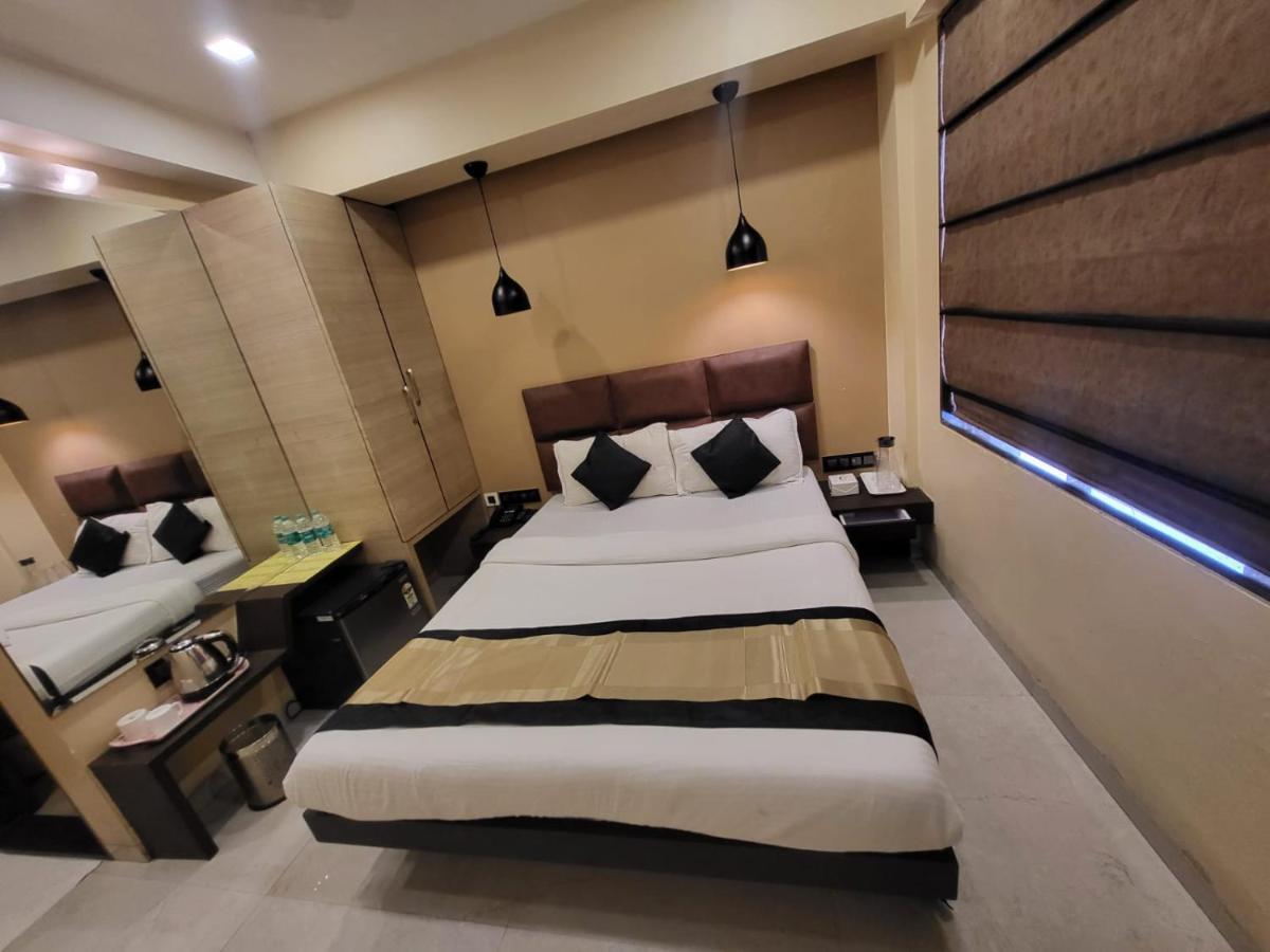 The Fountain Inn - Fort Mumbai Luaran gambar