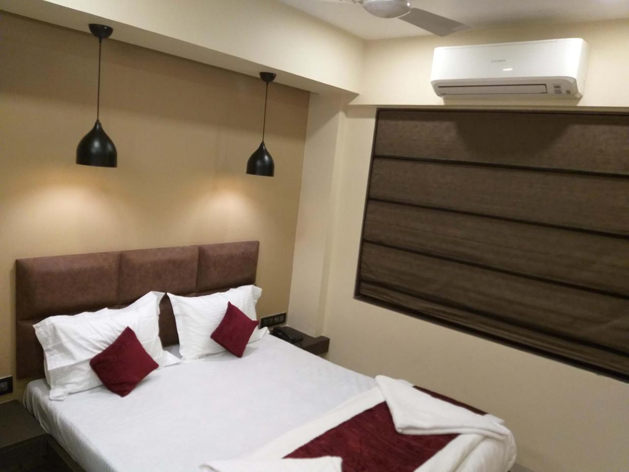 The Fountain Inn - Fort Mumbai Luaran gambar