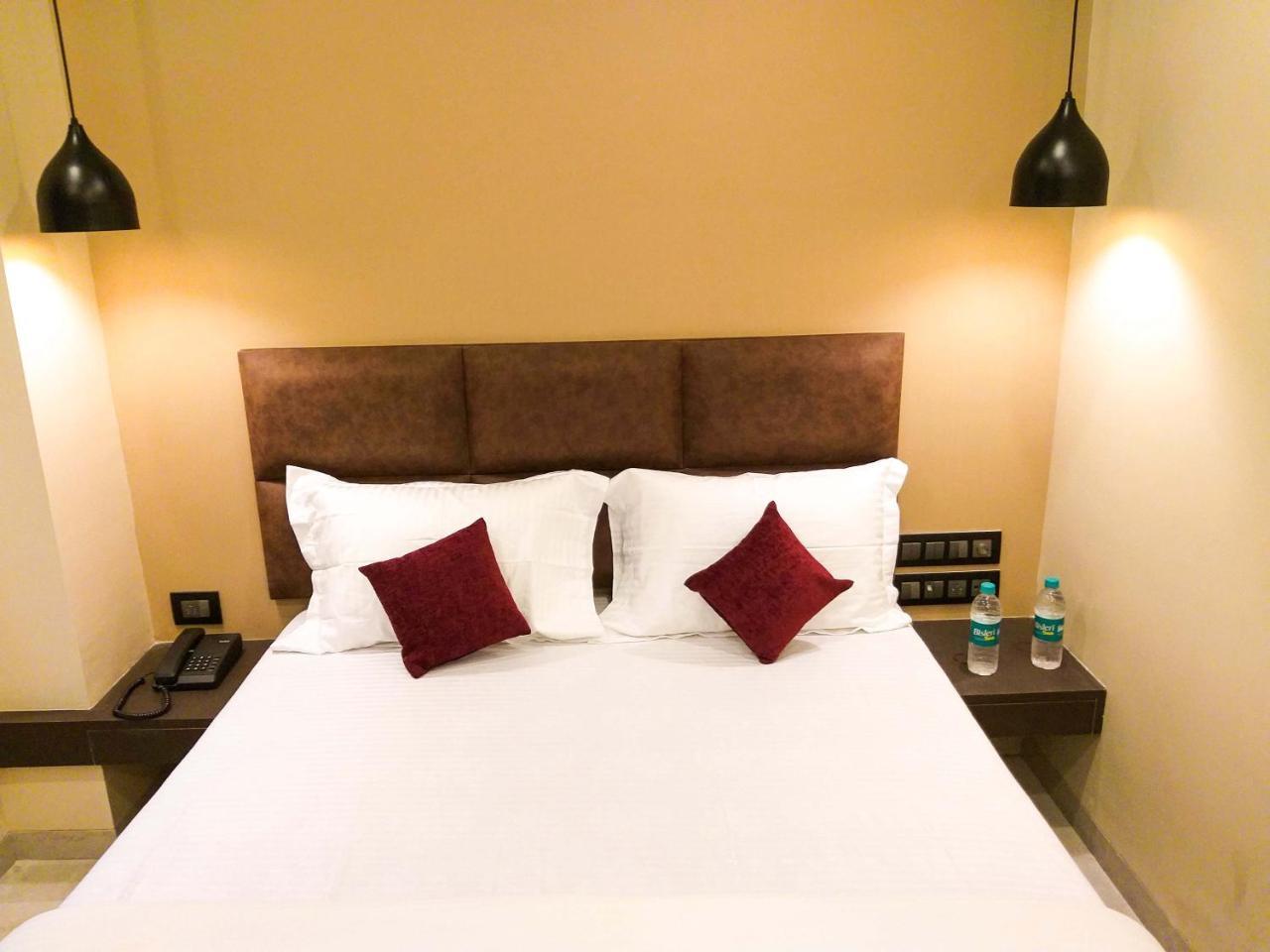 The Fountain Inn - Fort Mumbai Luaran gambar