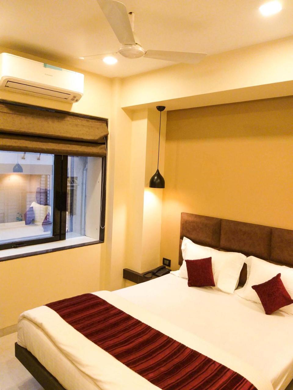 The Fountain Inn - Fort Mumbai Luaran gambar